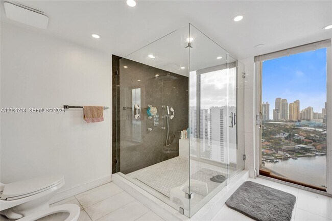 Photo - 19355 Turnberry Way Unit 26E