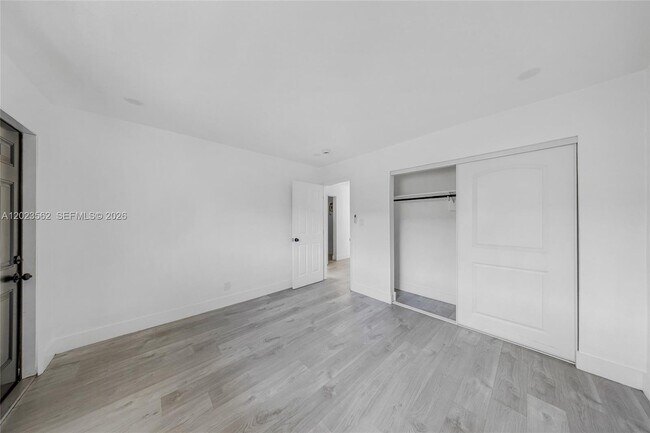 Photo - 920 NW 8th Ave Unidad 3