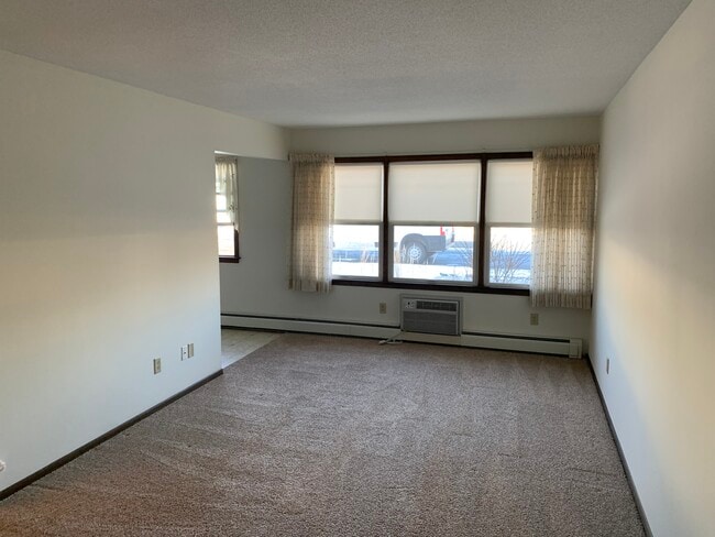 Unit 6 - Livingroom