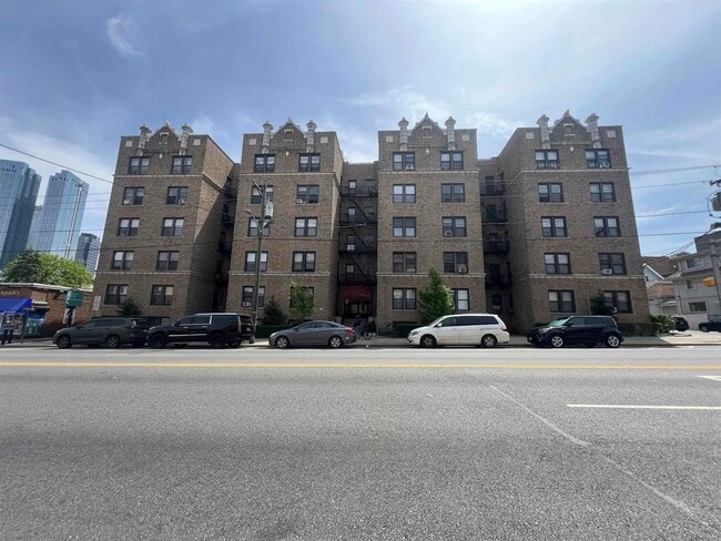 Building Photo - 2700 John F. Kennedy Blvd Unit 102 Rental