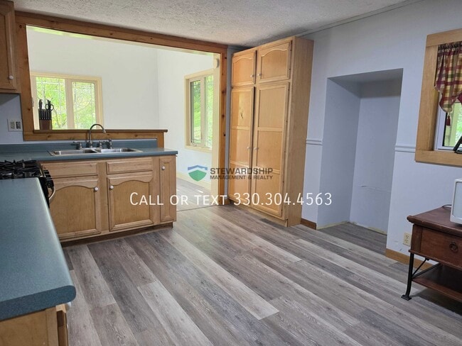 16276 Johnson Hill Rd