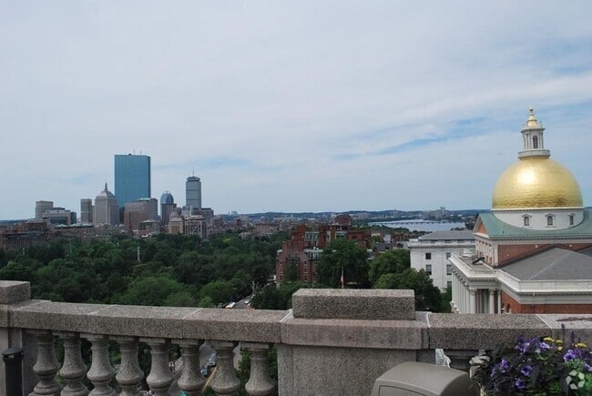 Building Photo - 21 Beacon St Unit 6B Rental