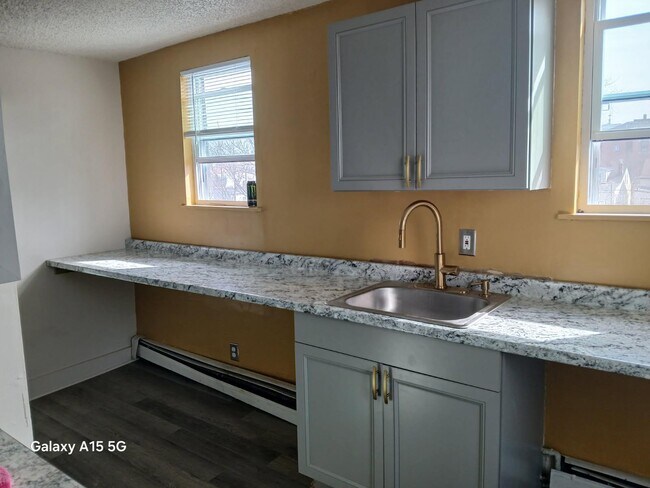 3rd floor kitchen