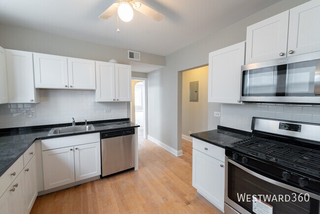Photo - 4344 N Mozart St Unit 2E