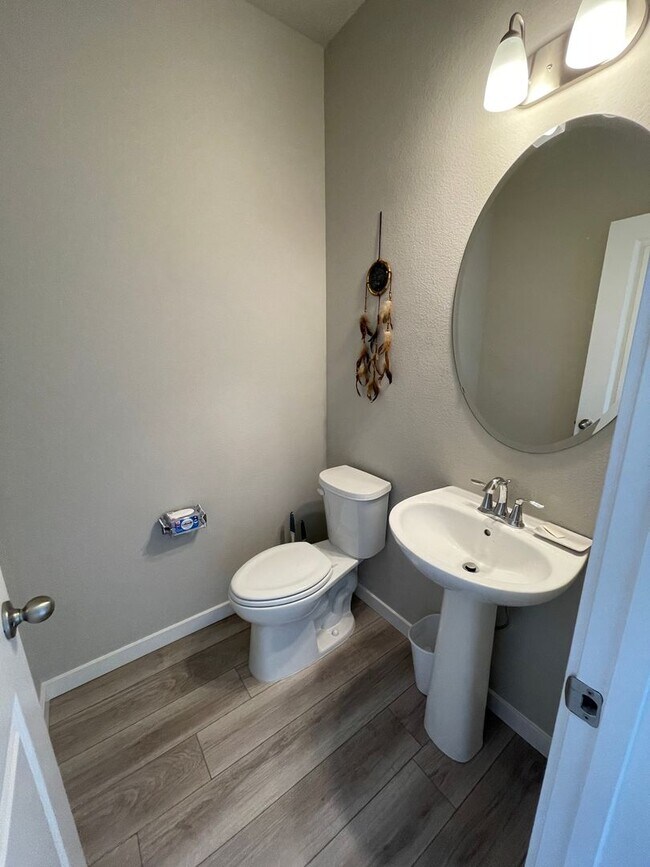 ADORABLE 3 BEDROOM HOUSE IN LORSON RANCH!!... House Rental in