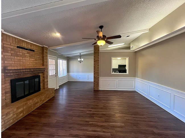 Photo - 5718 88th St