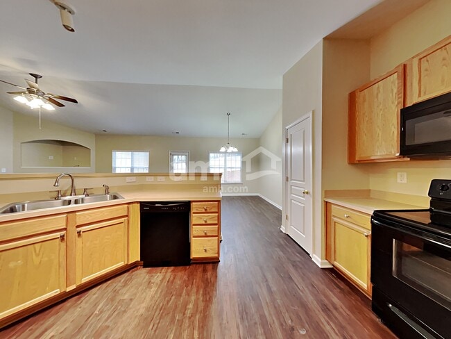 Photo - 11342 Heritage Green Dr