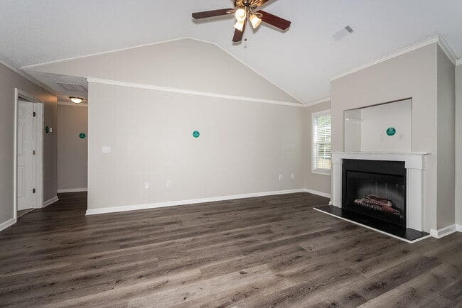 Photo - 232 Galway Ln