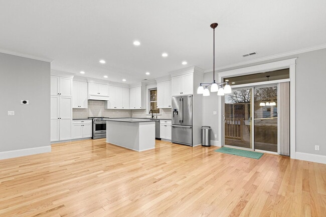 Photo - 7676 N Decatur St