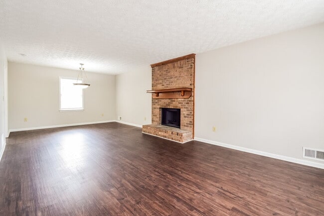 Photo - 1308 Autumn Hill Ln