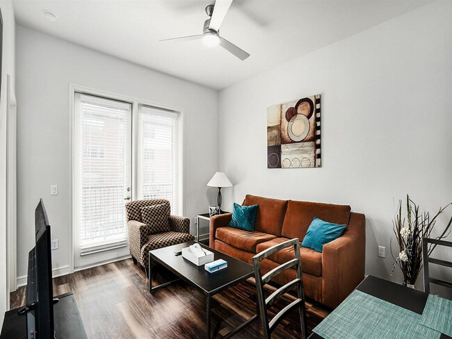 Building Photo - 13505 Inwood Dr Rental