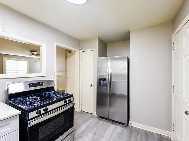 Photo - 700 Robison Dr