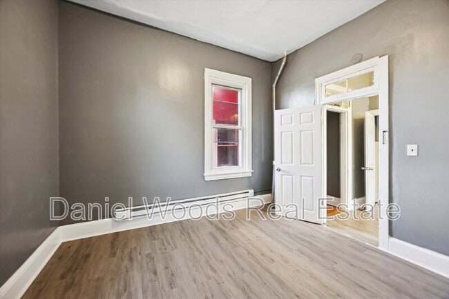 Photo - 330 Kerlin St Unit 2