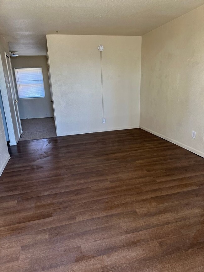 Building Photo - 3413 SW Brendan Ave Unit 1