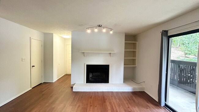 Photo - Vinings Run 1 Bedroom Condo, Minutes from ...