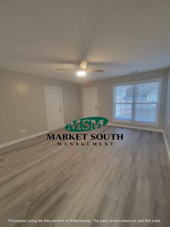 **APPLICATION PENDING** BEAUTIFUL FULLY F... Rental House Rental in