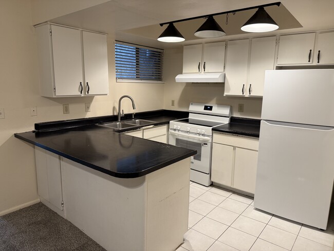 Photo - 269 E Hill Ave