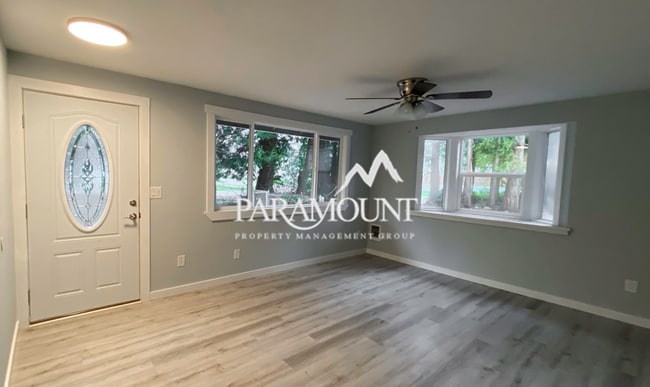 Photo - Bright and Modern 3 bed!