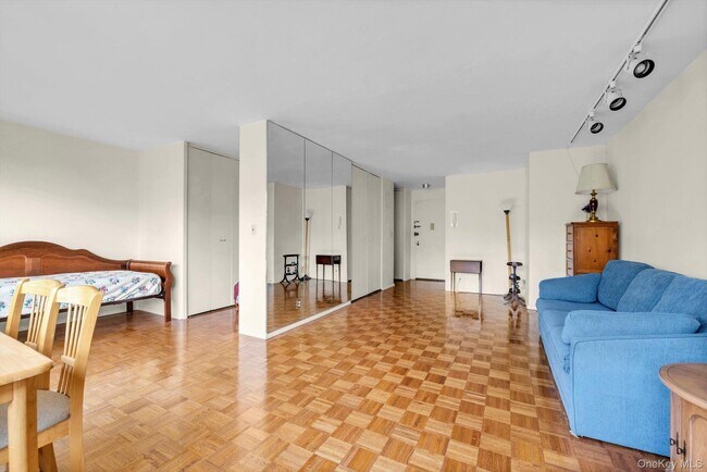 Photo - 555 Kappock St Unit 6M