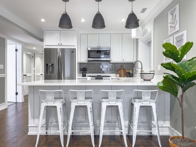 Photo - 3453 N Hoyne Ave Unit G