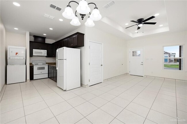 Photo - 12 Valley S Cir Unidad B