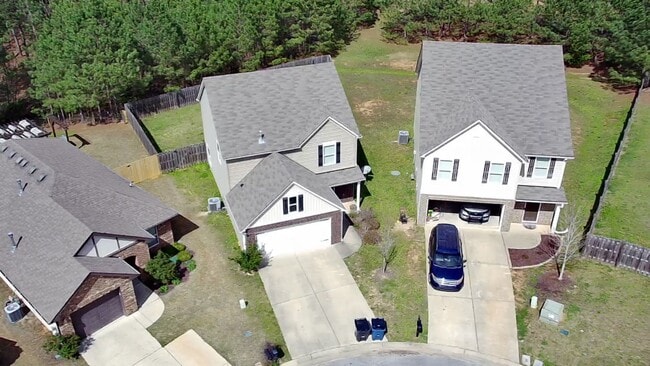 Photo - Doss Ferry Community in Kimberly Al  2 story house built 2017, 3 Bedroom, 2.5 bathroom house with...