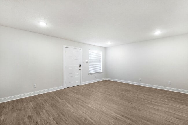 Photo - Artwalk Bucktown