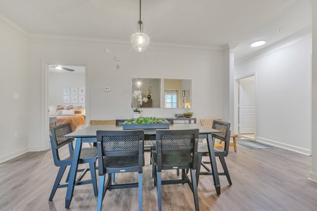 Photo - Rock Springs Village