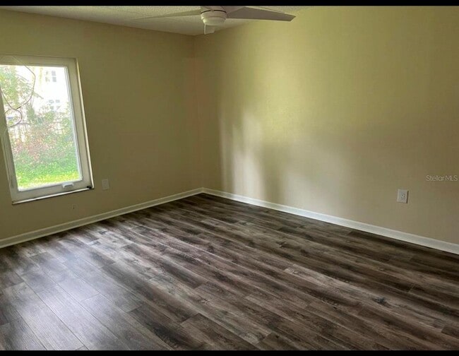 Photo - 2319 W Bristol Ave Unidad 103