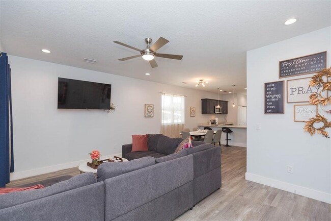 Photo - 2013 E Waters Ave