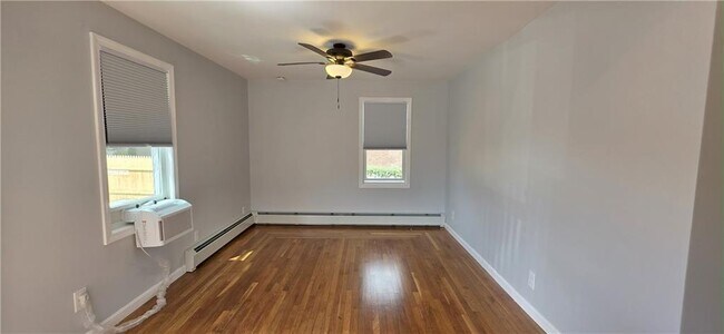 Photo - 42 Putnam Pike Unit 1