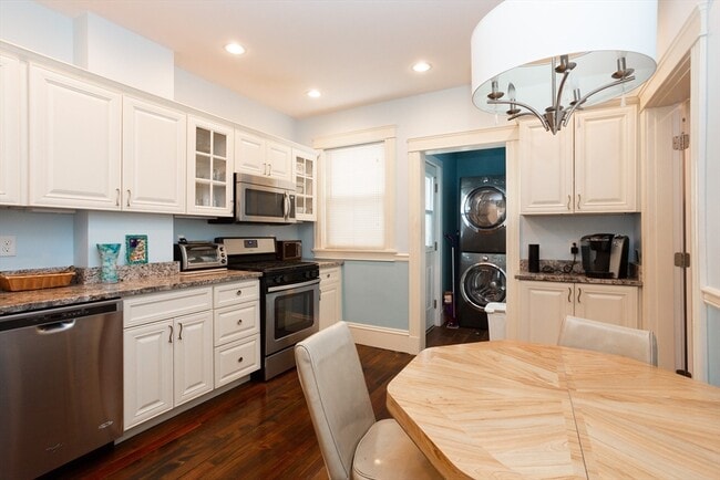Photo - 152 L St Unit 1