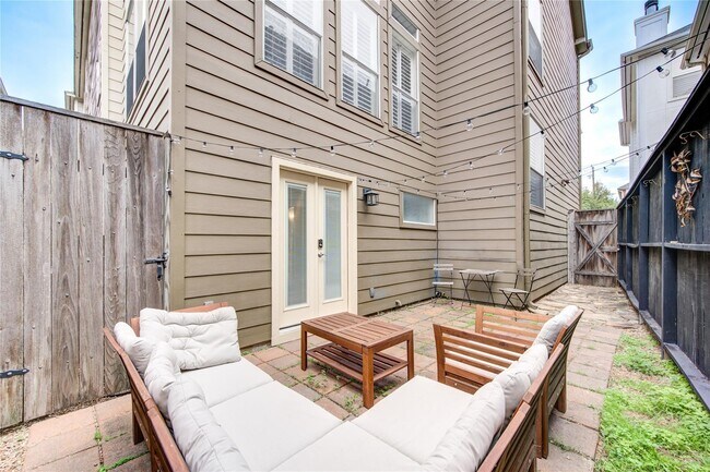 3307 W Lamar St Unit C