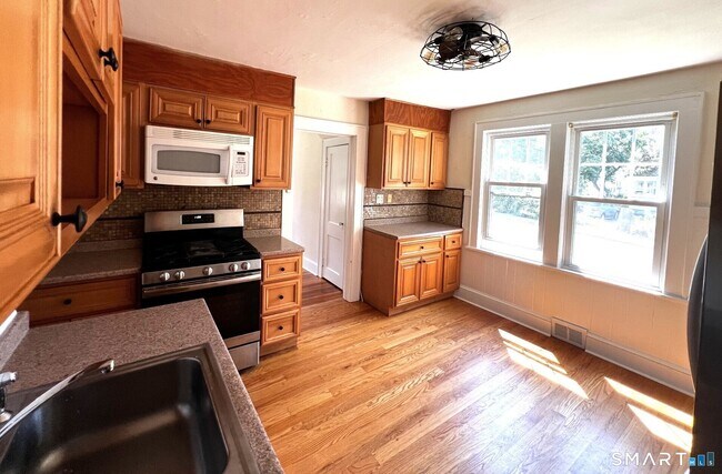 243 Henry Ave