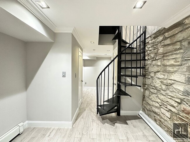 Photo - Mott Street Unit 1RS