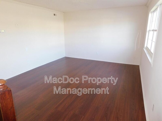 Photo - 619 Anvil Rd