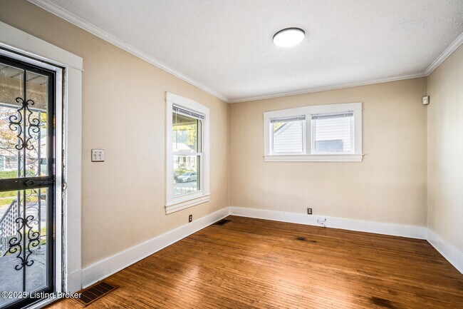 Photo - 614 E Brandeis Ave