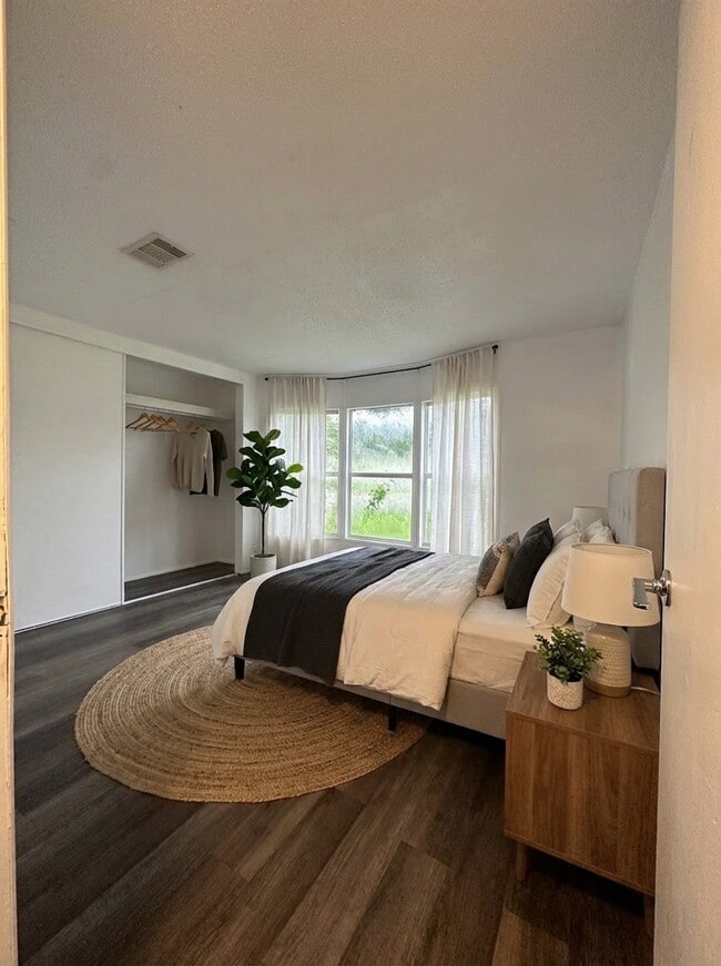 Photo - 4823 NW 27th St