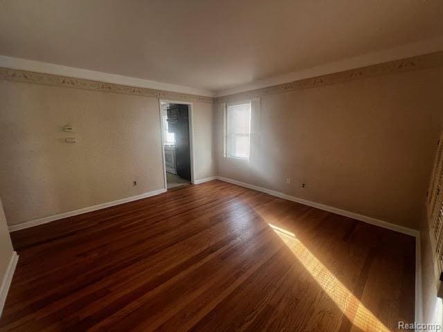 Photo - 4957 Polk St