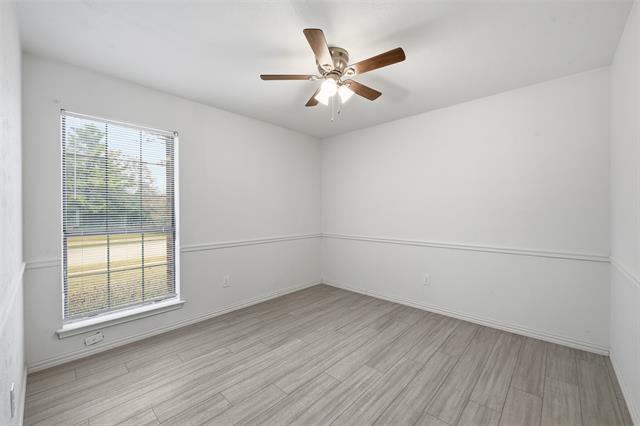 Photo - 1746 Glencairn Ln