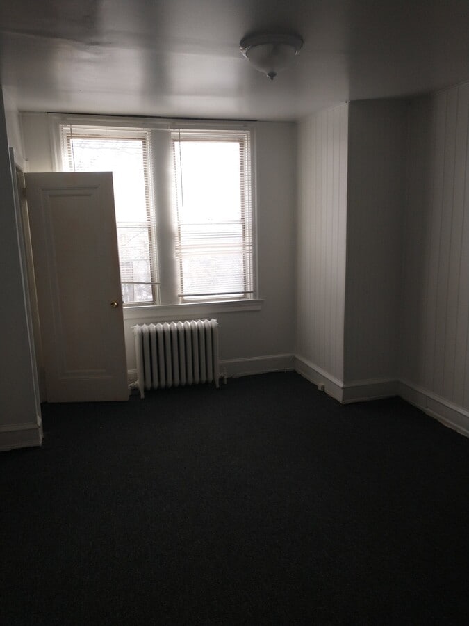 Photo - 215 Rubicam St