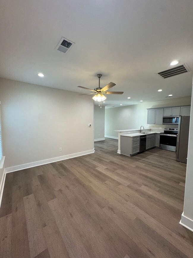 Photo - 109 Brawley Villas Pl