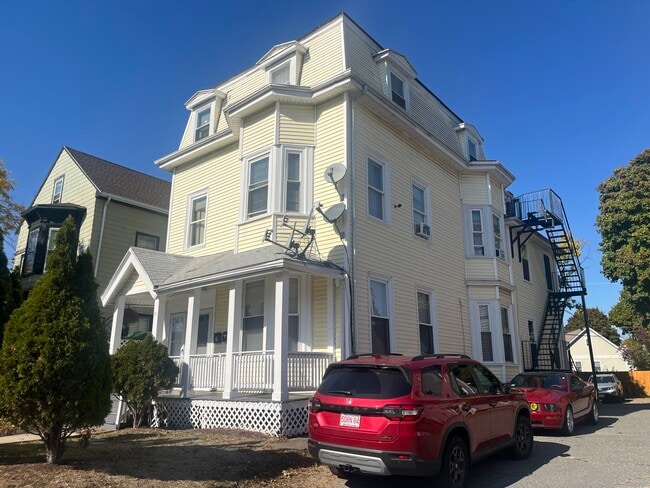 Photo - 91 W Cottage St