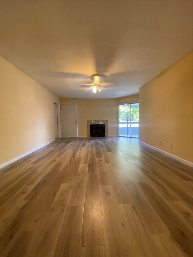 9700 Leawood Blvd Unit 212