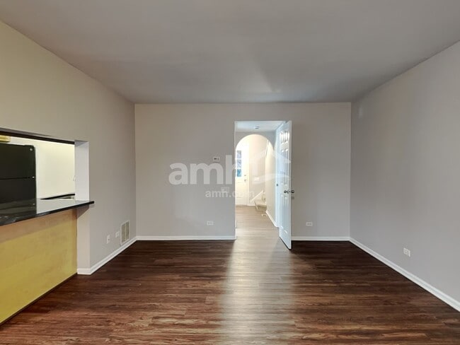 Photo - 205 Port Royal Cir