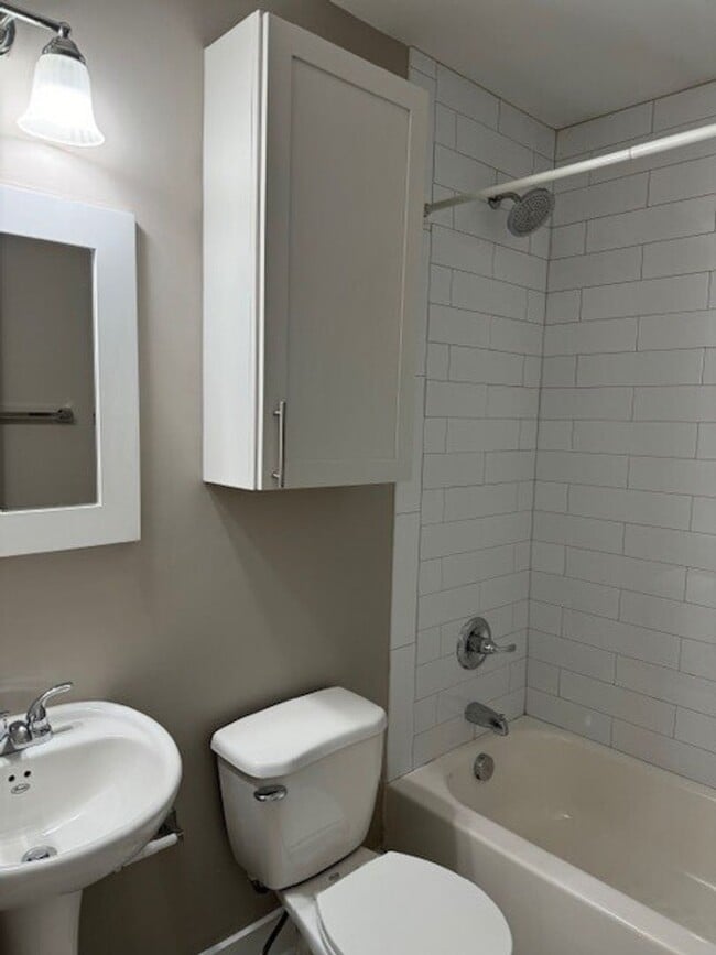 Photo - 524 26th Ave N Unidad C