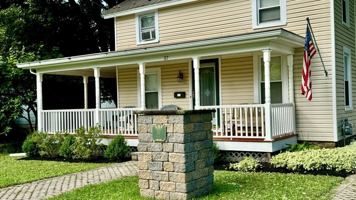 Photo - 57 Fennell St