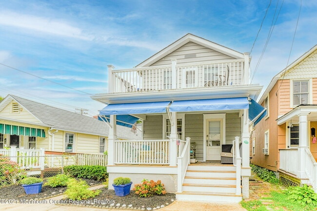 Photo - 82 Franklin Ave