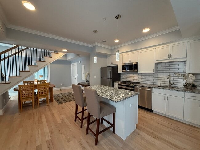 Photo - 7 Waumbeck St Unit 3