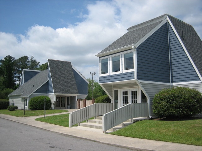 Lakeside Apartments
